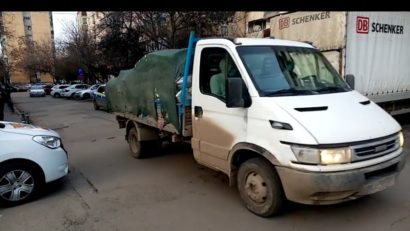 Primele maşini confiscate pentru transport şi depozitare ilegală de deşeuri, în sectoarele 5 şi 6