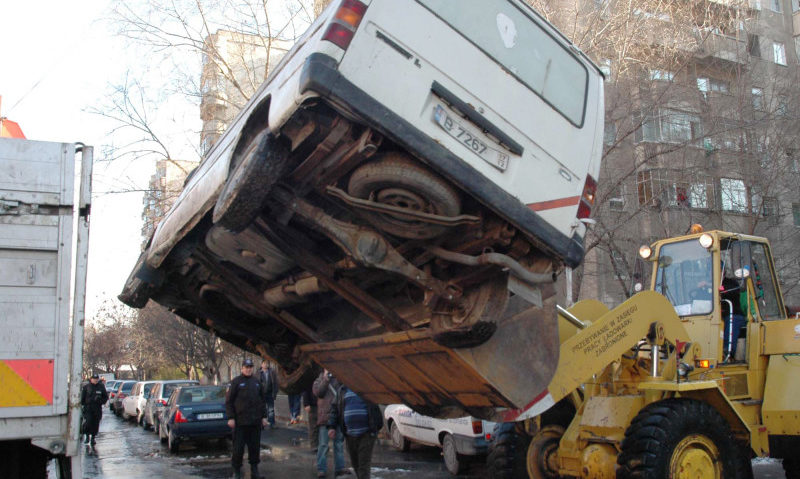 Dispar maşinile abandonate din Sectorul 1