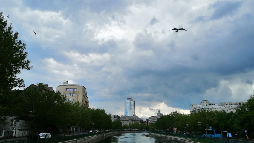 Noi avertizări meteo de vreme rea