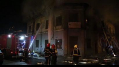 Incendiu lichidat în Capitală. Patru persoane au fost evacuate