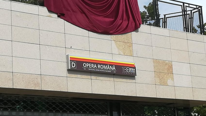 Atenție, urmează stația „Opera Română”!