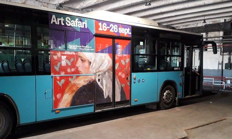 Art Safari urcă în autobuz!