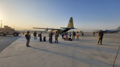 Continuă evacuarea din Afganistan cu aeronava C-130 Hercules a Forțelor Aeriene Române!