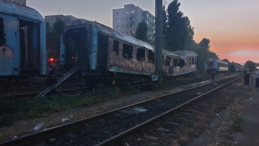 Incendiu in zona Calea Giulesti, la un vagon de tren