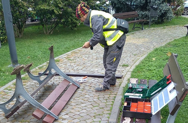 Campanie de reparare a locurilor de joacă din parcuri și terenuri de joacă din Sectorul 1