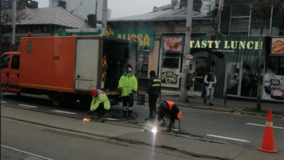 Cine încurcă lucrurile în transportul public local din București?