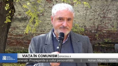 VIDEO: Viața în comunism – Episodul 8 – Educația noilor generații. Propaganda și cultul personalității