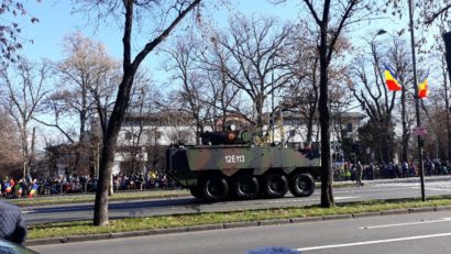 Militar jefuit de arma din dotare