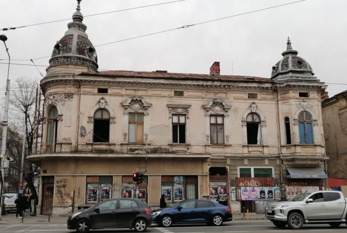 Clădirile monument se prăbușesc. Ce fac autoritățile locale?