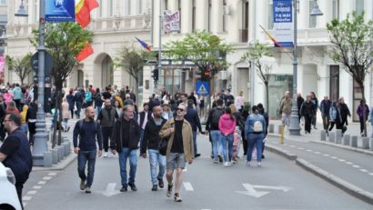 Peste 15.000 de participanți la primul weekend „Străzi deschise – București, promenadă urbană”!