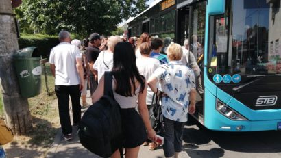 Mai este transportul public o alternativă la mașina personală?