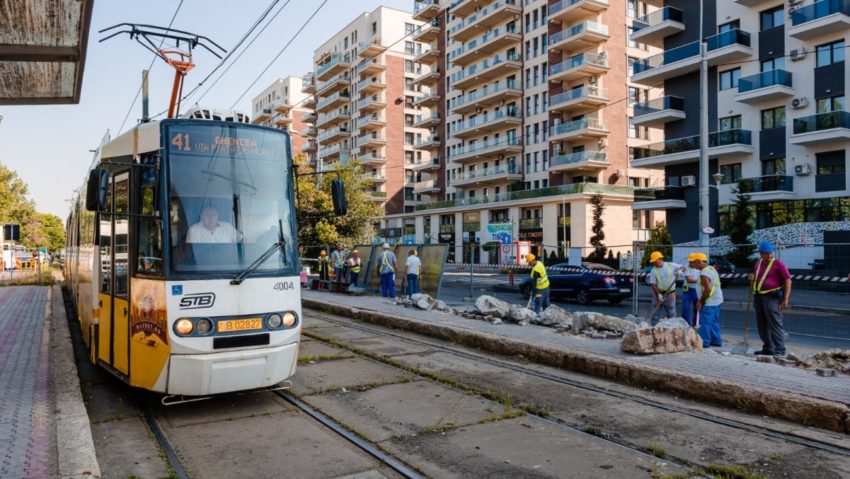 Primăria Capitalei a demarat lucrările de modernizare şi adaptare a peroanelor de pe linia tramvaiului 41