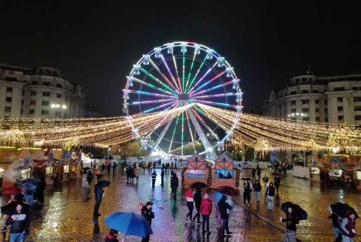 Restricții de trafic în zona Târgului de Crăciun din Piața Constituției!