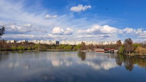 Vreme caldă, miercuri, în București