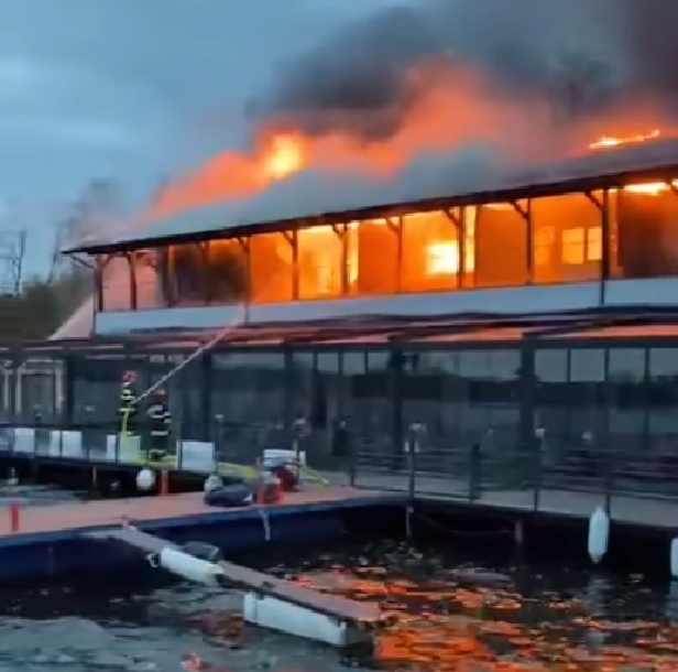 Anchetă după incendiul produs la restaurantul din Snagov!