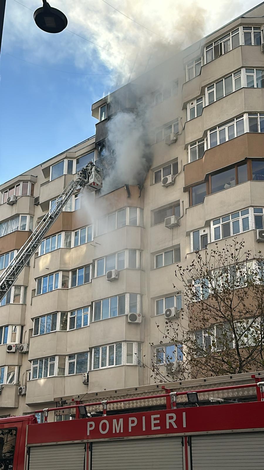 Incendiu într-un bloc din centrul Capitalei