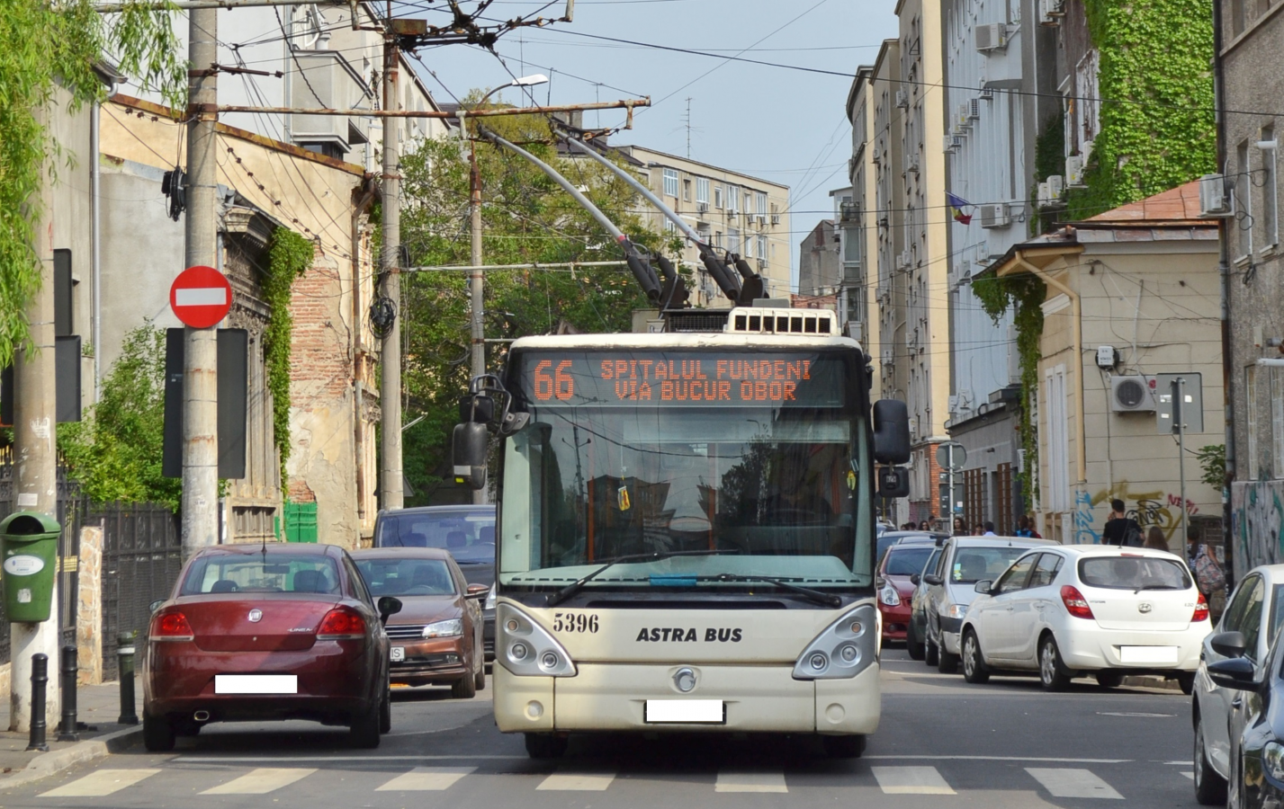 TPBI anunţă modificări de trasee pentru două linii de troleibuz