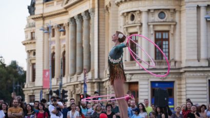 „Străzi deschise – Bucureşti, Promenadă urbană” continuă cu un program artistic variat atât pe Calea Victoriei cât şi pe Strada Dimitrie Onciul