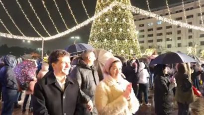 S-a deschis Târgul de Crăciun din Capitală; a fost aprins iluminatul festiv din oraş