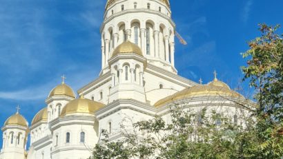 Basilica.ro: Catedrala Naţională va fi sfinţită duminică, 26 octombrie, de Patriarhul Ecumenic Bartolomeu I al Constantinopolului şi de Patriarhul Daniel